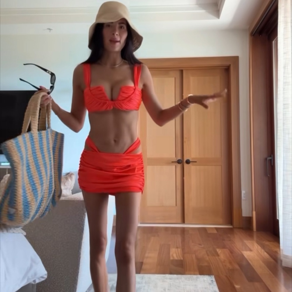 Eye-Catching Orange Bikini Swim Set